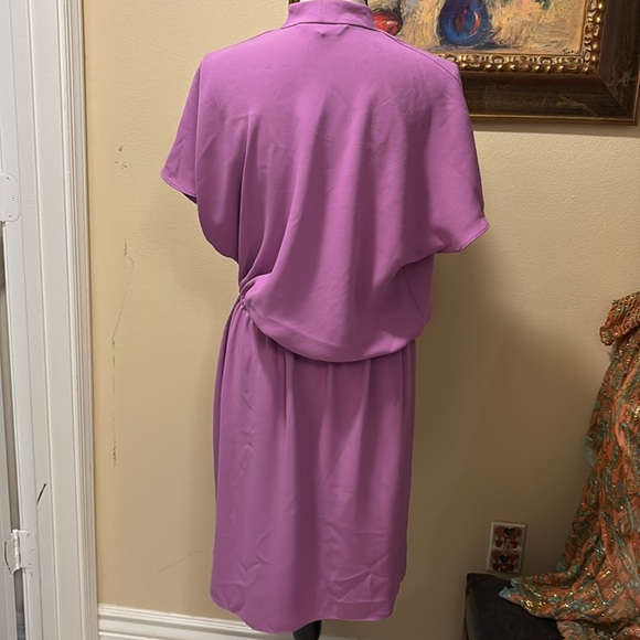 💜Trina Turk Cross front drape detail elastic waist Flutter Sleeves dress - Picture 4 of 9